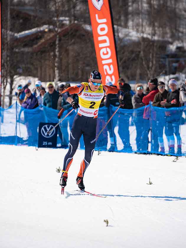 Erik Bergström åker skidor i Junior VM Canada 2023